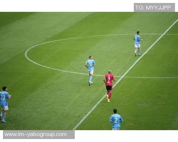 十人新鹏城客场发威杜加利奇破门助球队2-0领先三镇